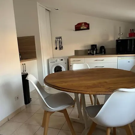Appartamento ღ Pertuis - Au Coeur De Saintes, Spacieux & Cosy