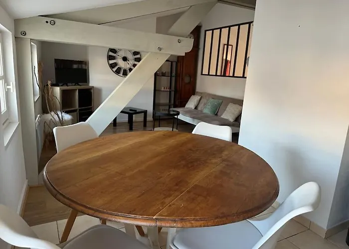 Διαμέρισμα Ღ Pertuis - Au Coeur De Saintes, Spacieux & Cosy Saintes